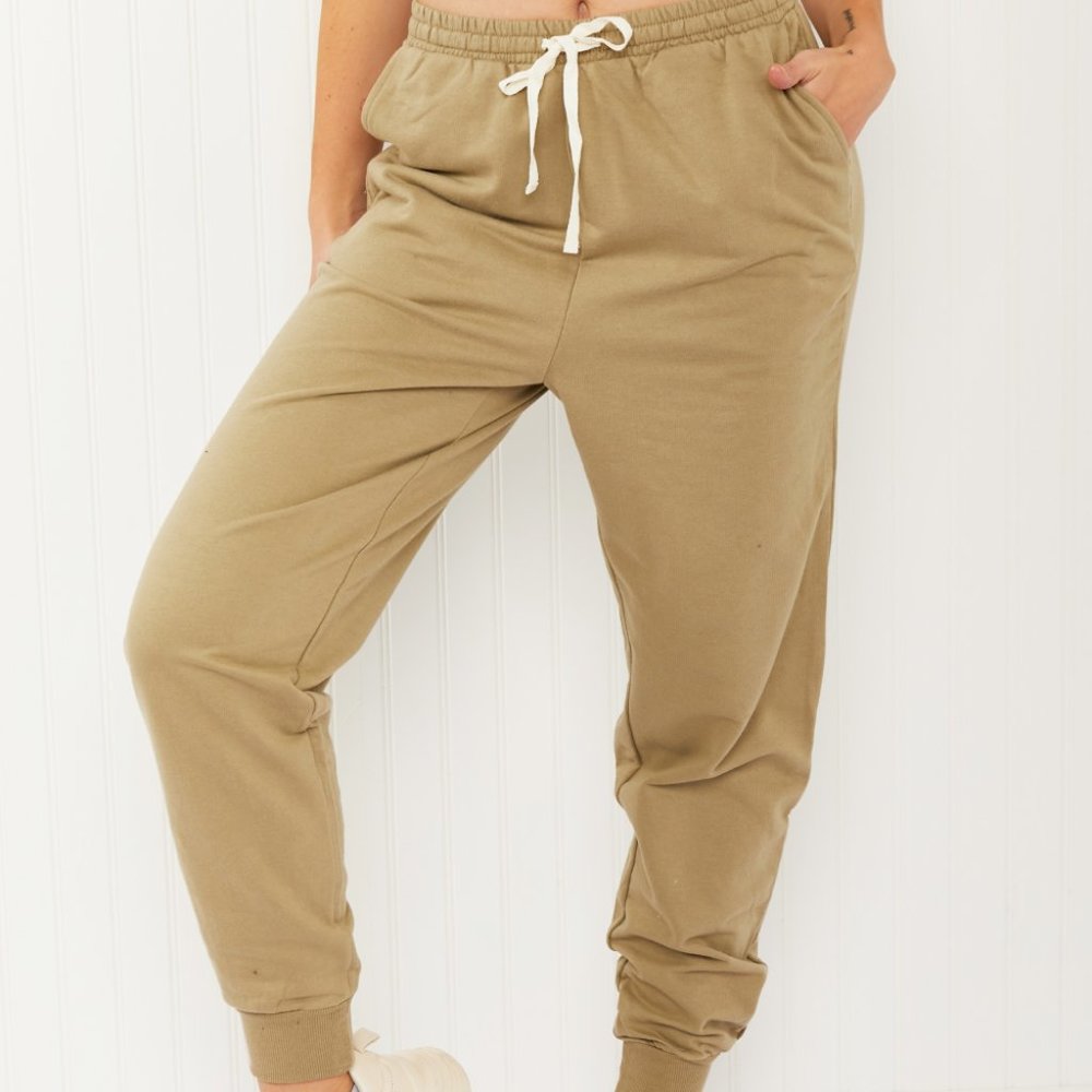 Women full Size Drawstring Waist Joggers in Khaki